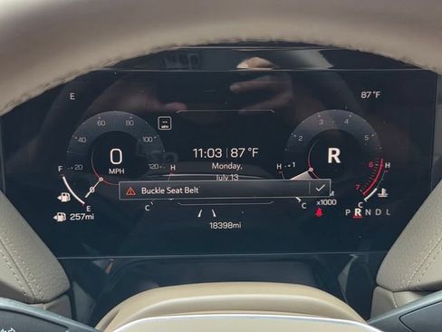 Used 2025 GMC Yukon Denali RWD image 23
