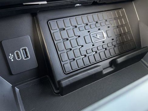 New 2025 Ford F150 Lariat w/ Equipment Group 502A High image 21