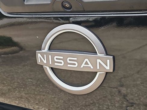 Used 2022 Nissan Frontier SV image 27