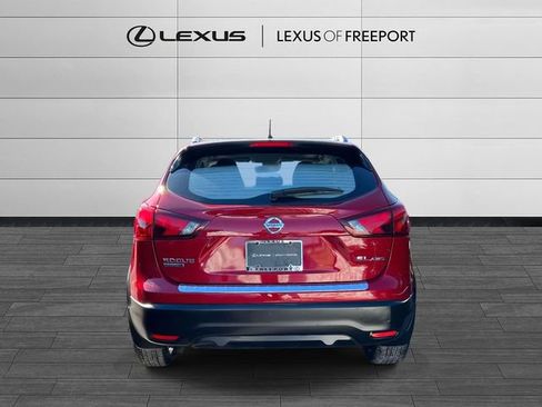 Used 2018 Nissan Rogue Sport SL w/ SL Premium Package image 5