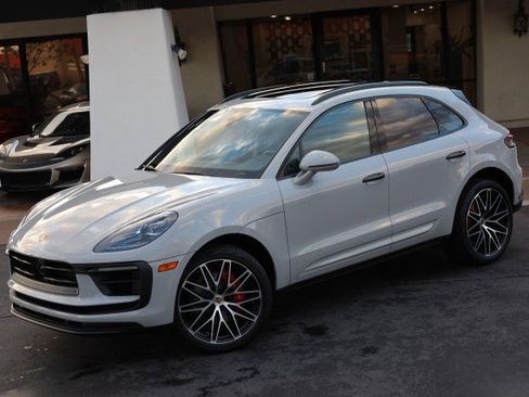 Used 2023 Porsche Macan S image 4