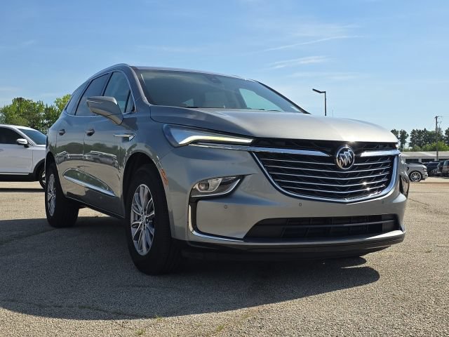 Used 2023 Buick Enclave Essence w/ Trailering Package, 5000 lbs. AWD/4WD image 7