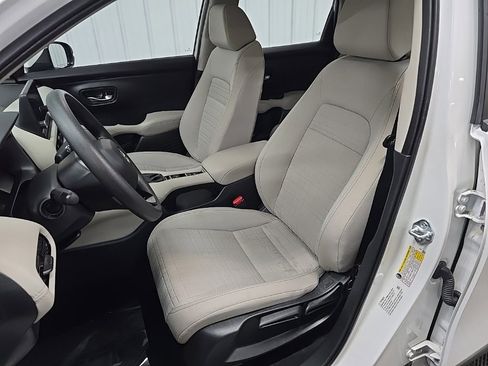 Certified 2025 Honda HR-V LX image 29