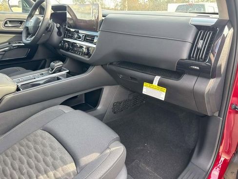 New 2026 Nissan Pathfinder SV image 16