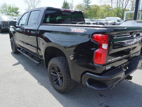 Used 2021 Chevrolet Silverado 1500 LT Trail Boss w/ Convenience Package II AWD/4WD image 9