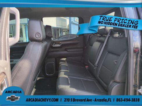 Used 2022 Chevrolet Silverado 1500 LT Trail Boss w/ LT Trail Boss Premium Package AWD/4WD image 14