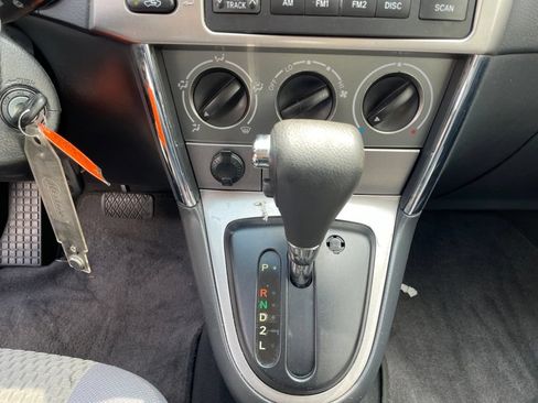 Used 2007 Toyota Matrix FWD image 12