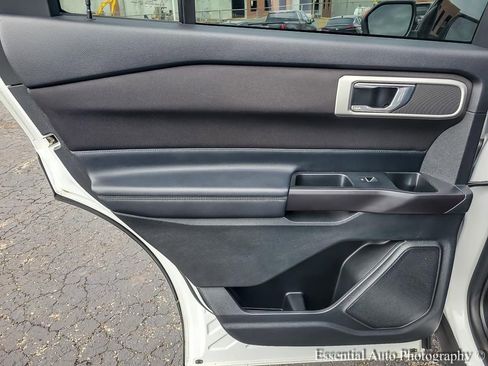 Used 2020 Ford Explorer XLT AWD/4WD image 21
