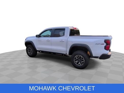 Used 2024 Chevrolet Colorado ZR2 w/ ZR2 Convenience Package III AWD/4WD image 6