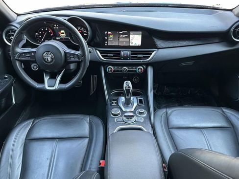 Used 2023 Alfa Romeo Giulia Sprint AWD/4WD image 16