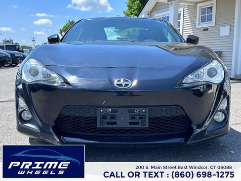 Used 2015 Scion FR-S RWD image 2