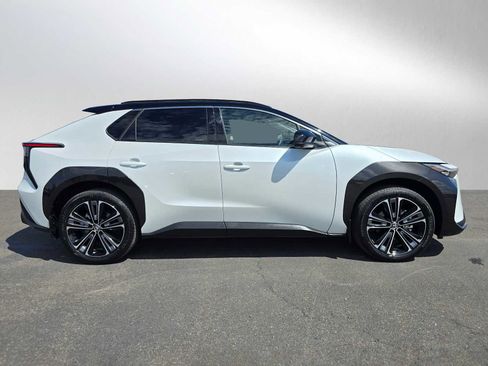 Certified 2023 Toyota bZ4X Limited image 9