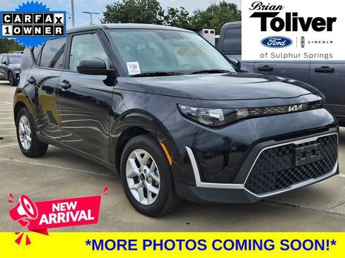Used 2025 Kia Soul LX w/ LX Technology Package FWD image 1