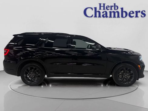 Used 2023 Dodge Durango GT image 2