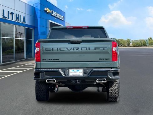 New 2026 Chevrolet Silverado 1500 Custom Trail Boss w/ LPO, Dark Essentials Package AWD/4WD image 7