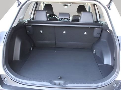 Used 2023 Toyota RAV4 XLE Premium image 22