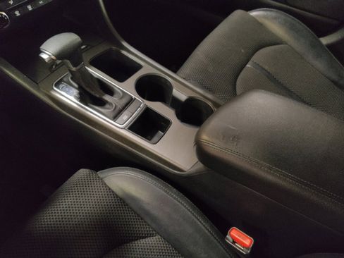 Used 2020 Kia Optima S image 26