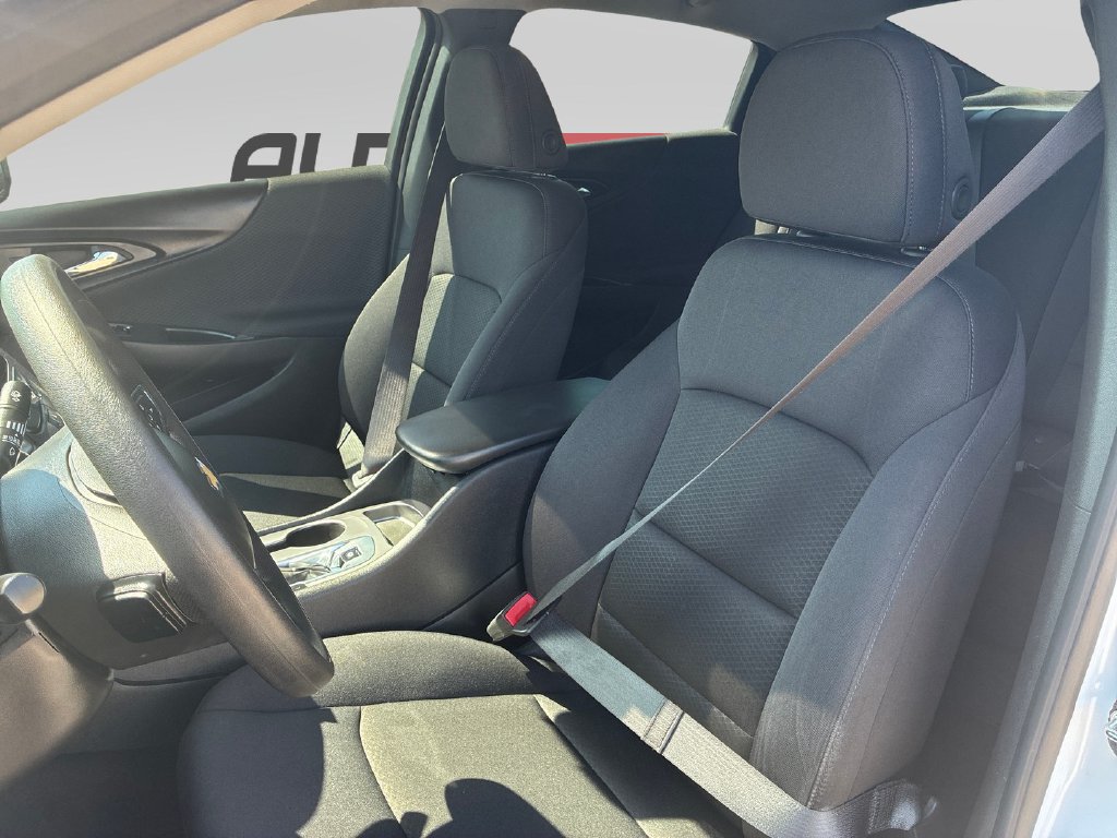 Used 2024 Chevrolet Malibu LS w/ Driver Confidence Package FWD image 11