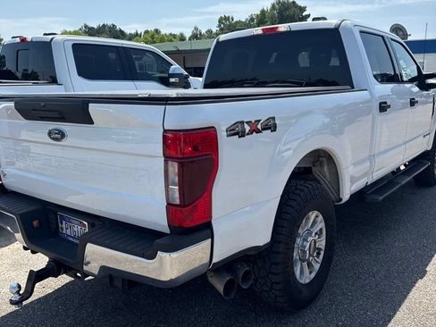 Used 2022 Ford F250 XLT AWD/4WD image 3