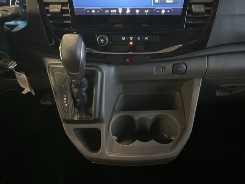 Used 2024 Ford Transit 350 XLT image 18