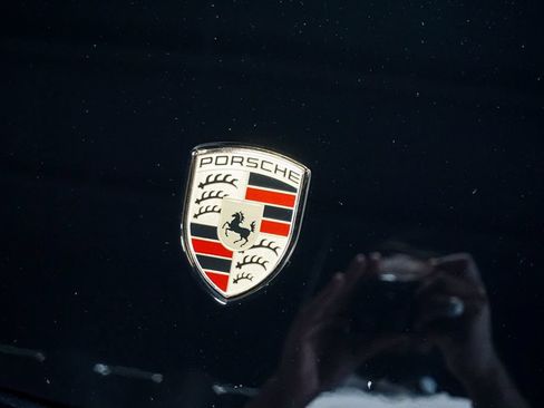 Used 2020 Porsche 718 Cayman GT4 RWD image 51