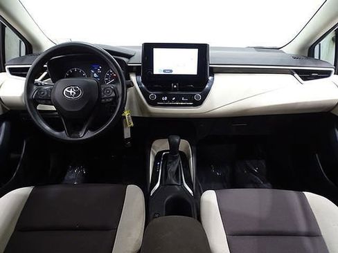 Used 2024 Toyota Corolla LE image 27