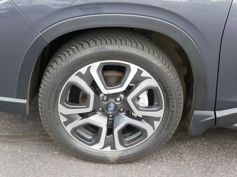 Used 2023 Subaru Ascent Touring AWD/4WD image 8