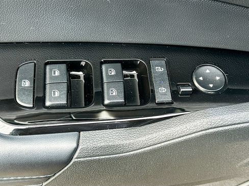 Used 2023 Kia Sportage EX FWD image 18
