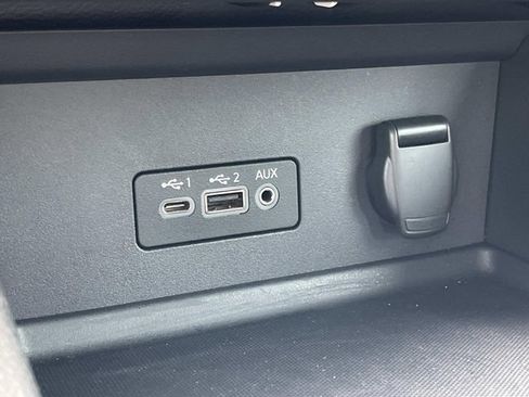 Certified 2021 Nissan Sentra SR w/ Trunk Package FWD image 24