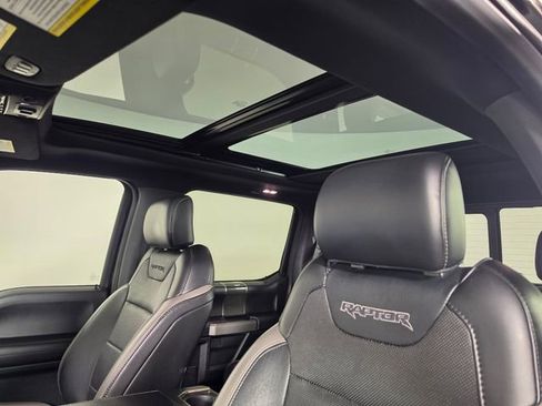 Used 2018 Ford F150 Raptor w/ Equipment Group 802A Luxury AWD/4WD image 22
