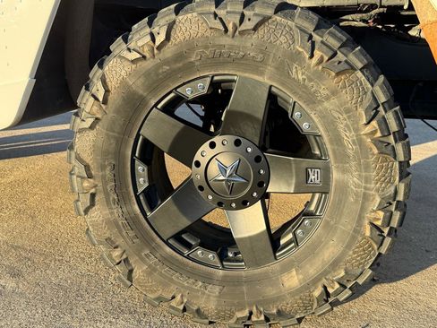 Used 2001 HUMMER H1 4-Door Hard Top image 6