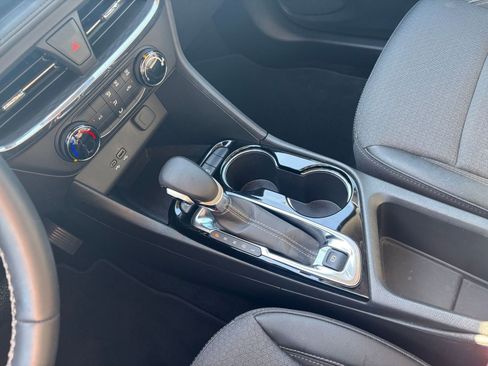 Used 2025 Buick Encore GX Preferred image 39