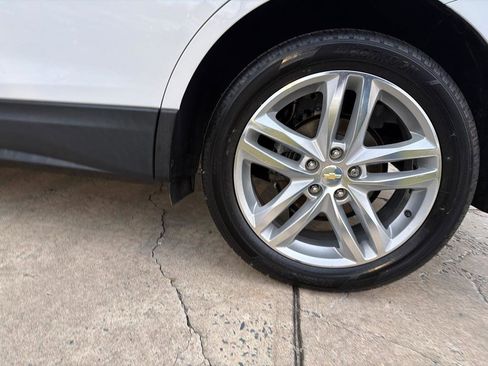 Used 2019 Chevrolet Equinox Premier FWD image 34