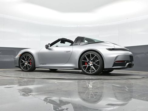 Used 2026 Porsche 911 Targa 4 GTS AWD/4WD image 35