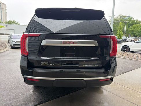 Used 2022 GMC Yukon Denali AWD/4WD image 6