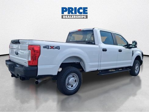 Used 2019 Ford F250 XL w/ Power Equipment Group AWD/4WD image 6