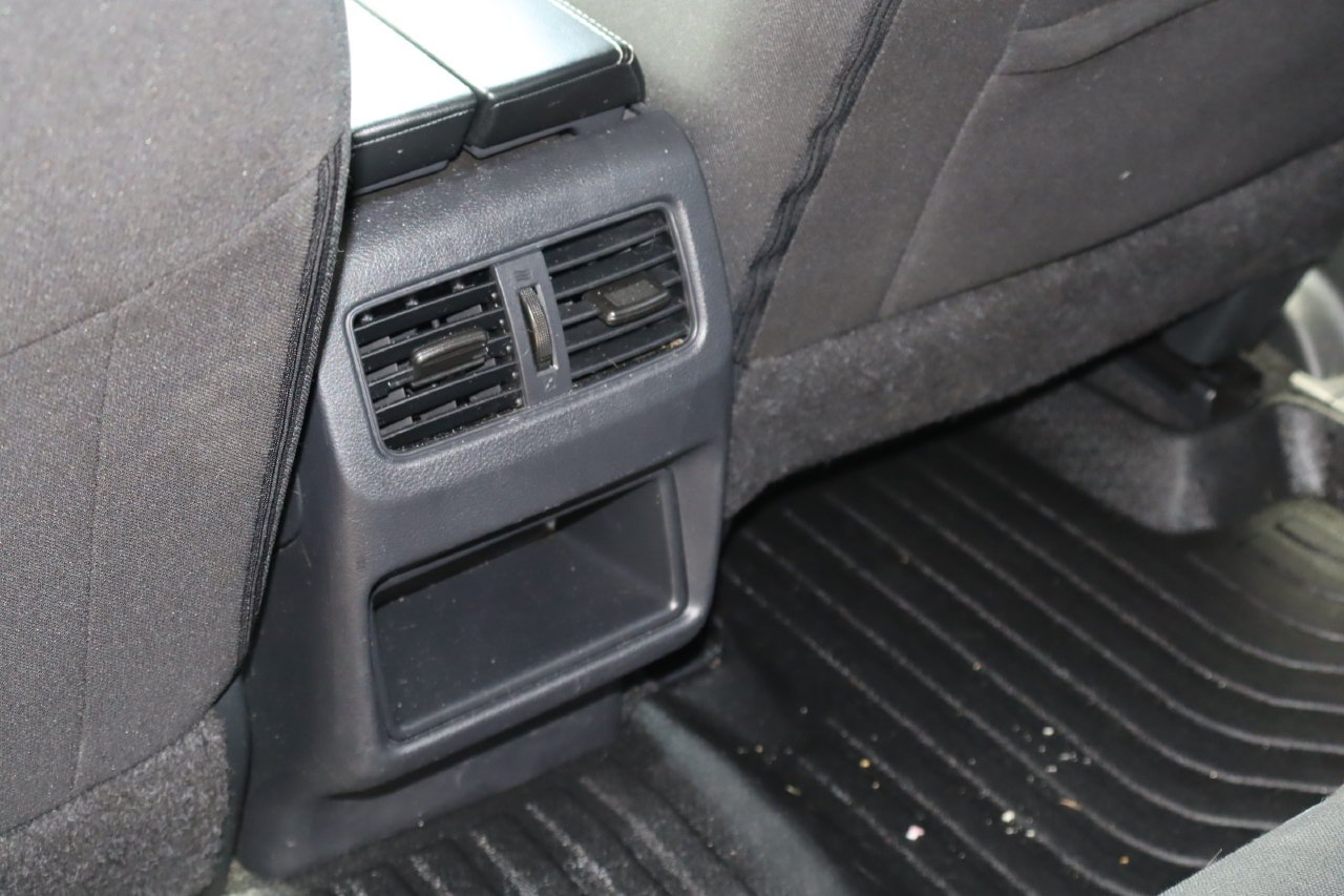 Used 2023 Nissan Rogue S FWD image 18
