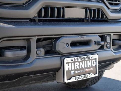 Used 2026 RAM 2500 4x4 Crew Cab image 34