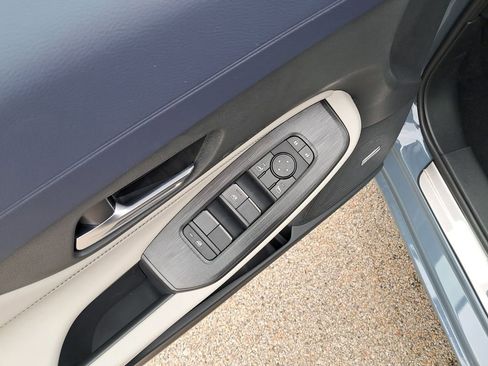 New 2026 Nissan Sentra SL w/ Floor Mat Package FWD image 12