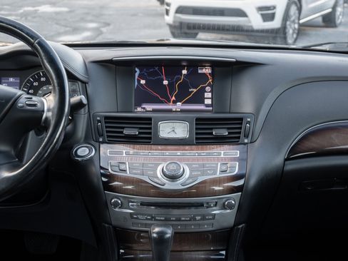 Used 2012 INFINITI M37 4dr Sdn AWD w/ Deluxe Touring Pkg image 32