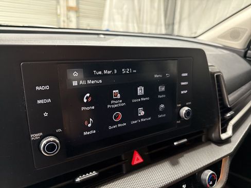 Used 2025 Kia Sportage LX image 31