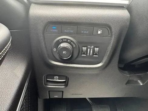 Used 2024 Jeep Grand Cherokee Limited 4xe AWD/4WD image 23