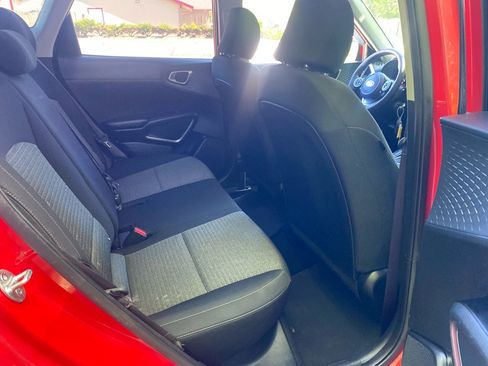 Used 2021 Kia Soul S FWD image 21