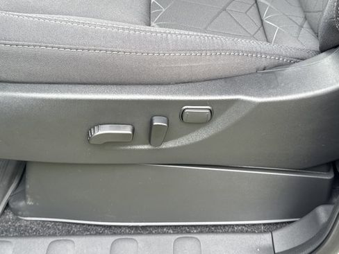 New 2026 Nissan Frontier SV image 15