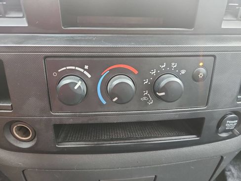 Used 2008 Dodge Ram 1500 Truck ST w/ Popular Equipment Group RWD image 21