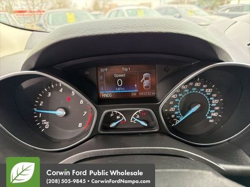 Used 2015 Ford Escape Titanium w/ Canadian Touring Package AWD/4WD image 17