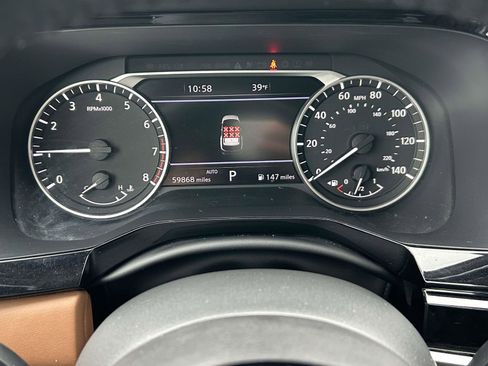 Used 2022 Nissan Pathfinder Platinum w/ Cargo Package image 25