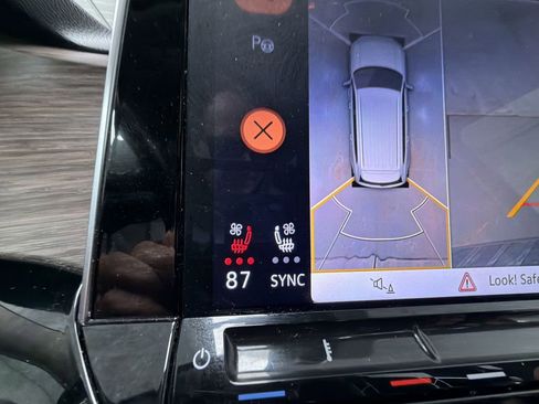 Used 2024 Volkswagen Atlas SEL Premium R-Line image 17