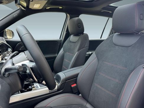 New 2026 Mercedes-Benz GLB 35 AMG 4MATIC image 5