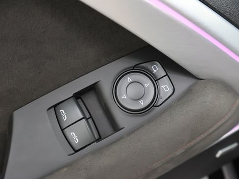 Used 2019 Chevrolet Camaro ZL1 RWD image 36